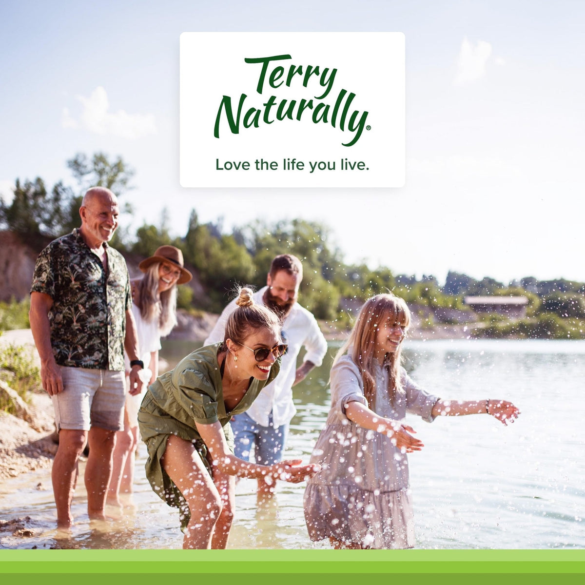 Terry Naturally CuraMed 375mg - Antioxidant Supplement for Brain & Immune Health Support - Dietary Supplement with Curcumin & Turmeric Essential Oil - Herbal Liver Support - 90 Softgels - Maple Wellness Supplements